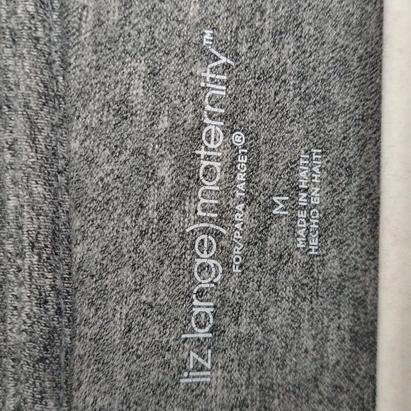🍓 3/$30 Liz Lange Maternity Gray V-Neck T-Shirt - Picture 5 of 6